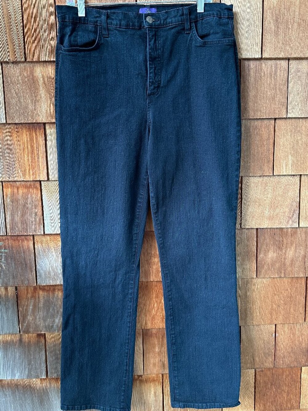 EUC NYDJ Black Stretch Denim Jeans with Embellished Back Pockets in Women's 16
